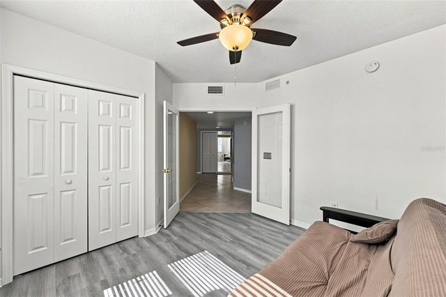 960 STARKEY ROAD 3501, Largo, FL 33771