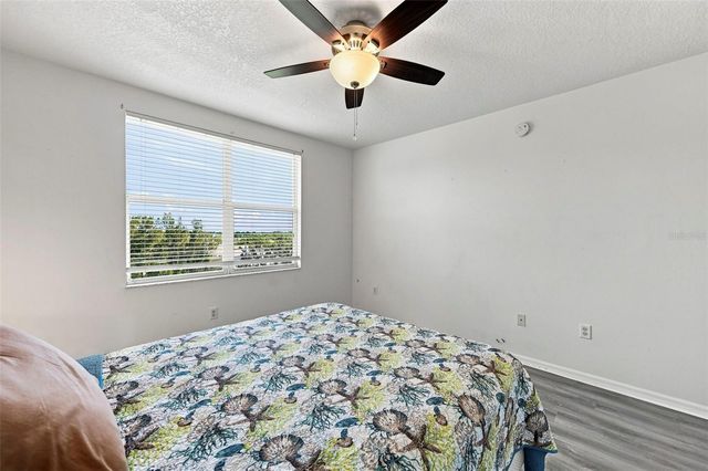 960 STARKEY ROAD 3501, Largo, FL 33771