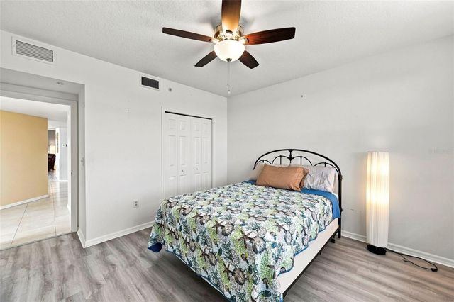 960 STARKEY ROAD 3501, Largo, FL 33771