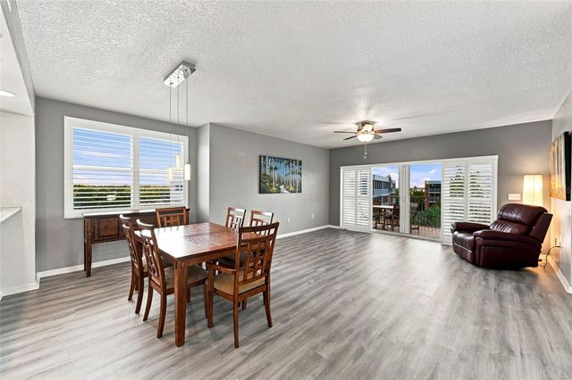 960 STARKEY ROAD 3501, Largo, FL 33771
