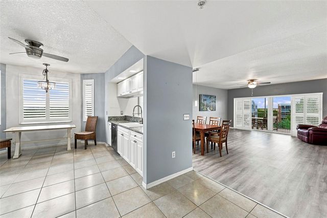960 STARKEY ROAD 3501, Largo, FL 33771