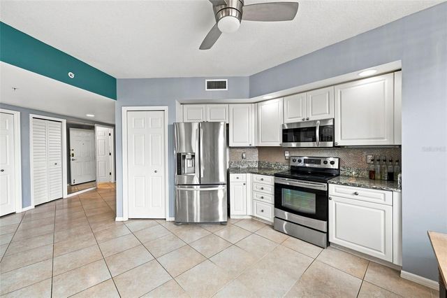 960 STARKEY ROAD 3501, Largo, FL 33771
