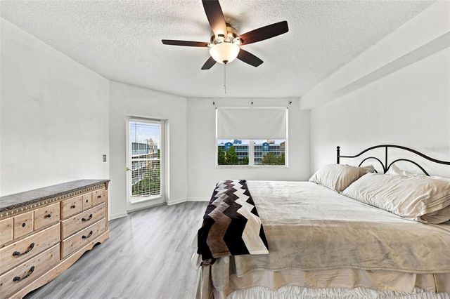 960 STARKEY ROAD 3501, Largo, FL 33771