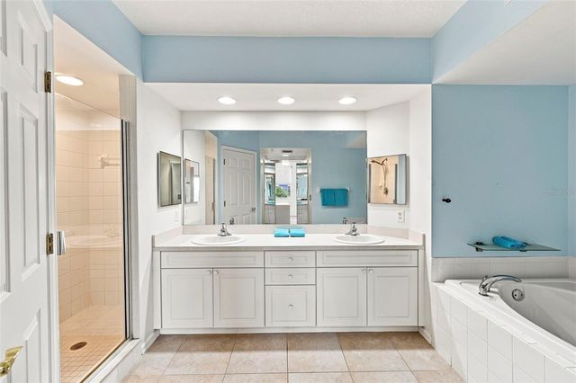960 STARKEY ROAD 3501, Largo, FL 33771