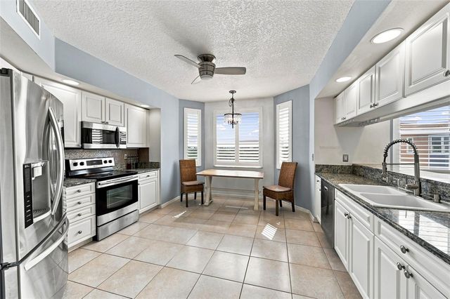 960 STARKEY ROAD 3501, Largo, FL 33771
