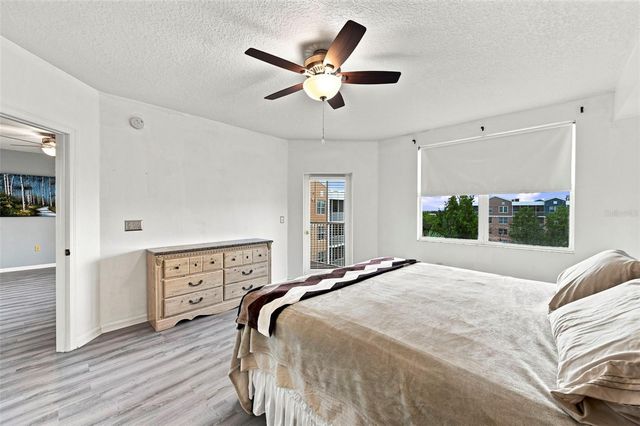 960 STARKEY ROAD 3501, Largo, FL 33771