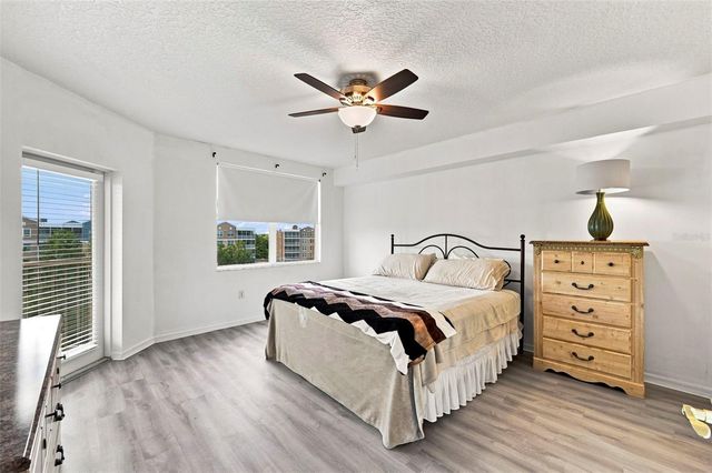 960 STARKEY ROAD 3501, Largo, FL 33771