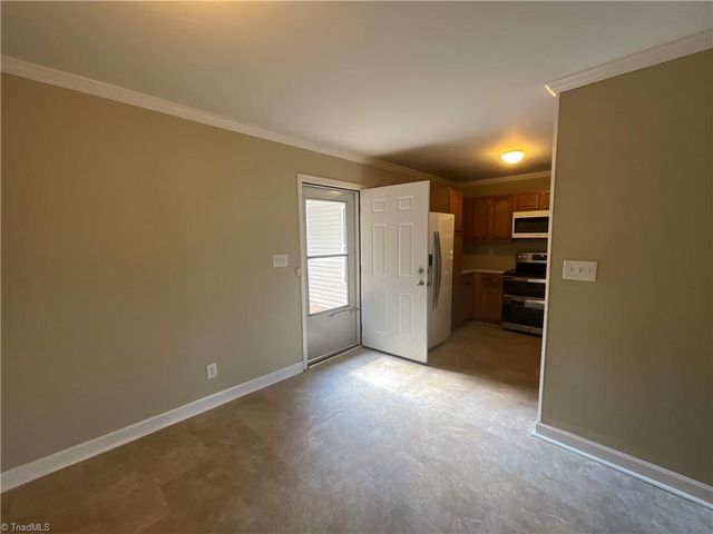 3313 Ridgeback Drive, Winston-salem, NC 27107
