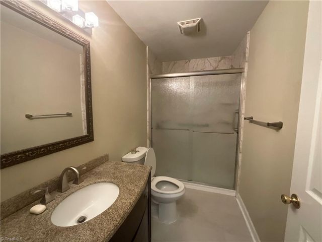 3313 Ridgeback Drive, Winston-salem, NC 27107