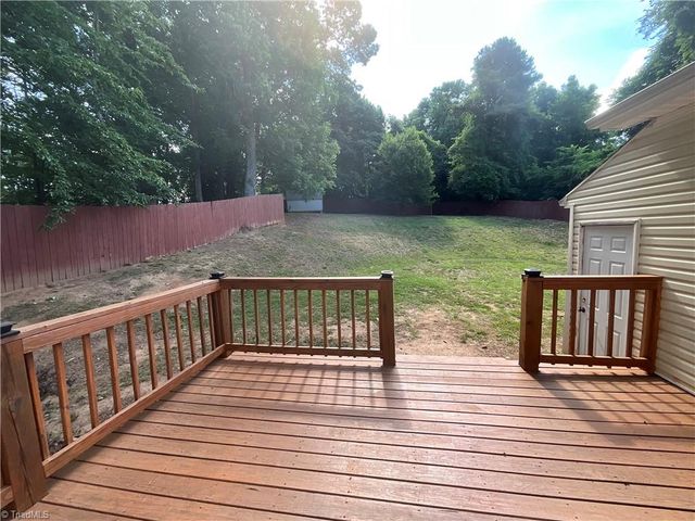 3313 Ridgeback Drive, Winston-salem, NC 27107