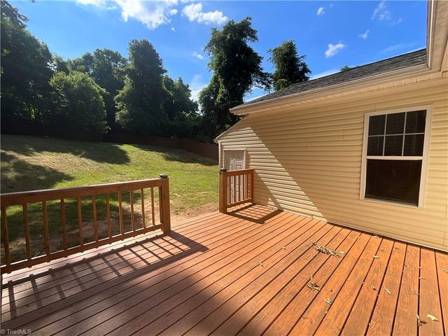 3313 Ridgeback Drive, Winston-salem, NC 27107