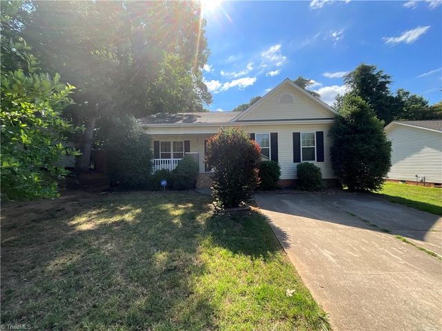 3313 Ridgeback Drive, Winston-salem, NC 27107