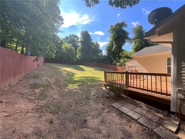 3313 Ridgeback Drive, Winston-salem, NC 27107