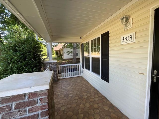 3313 Ridgeback Drive, Winston-salem, NC 27107