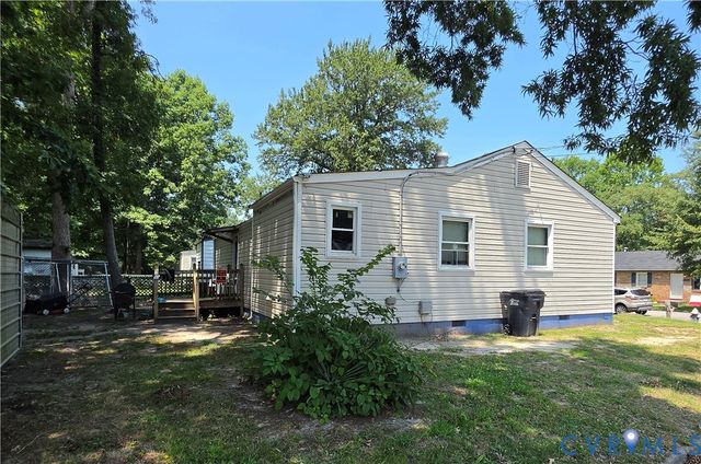 2349 Maclin Cir, Hopewell, VA 23860