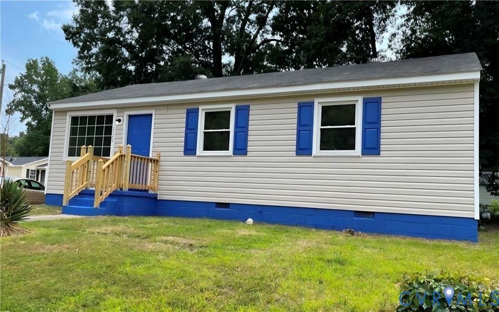 2349 Maclin Cir, Hopewell, VA 23860