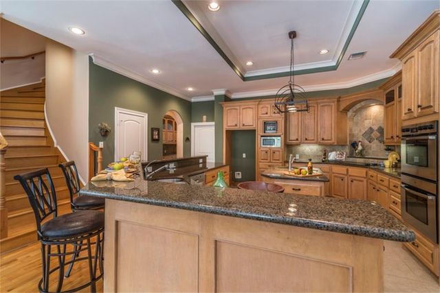 15306 Coastal Oak Court, Houston, TX 77059