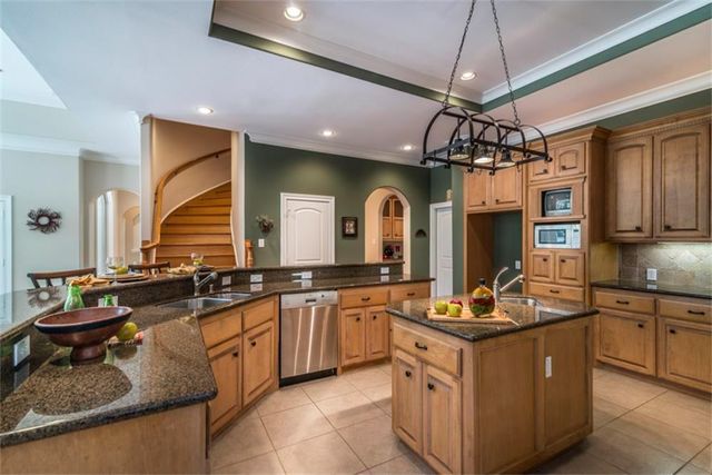 15306 Coastal Oak Court, Houston, TX 77059