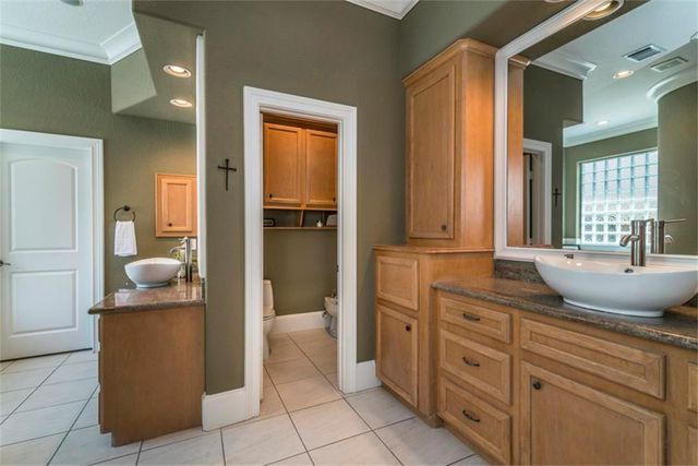 15306 Coastal Oak Court, Houston, TX 77059