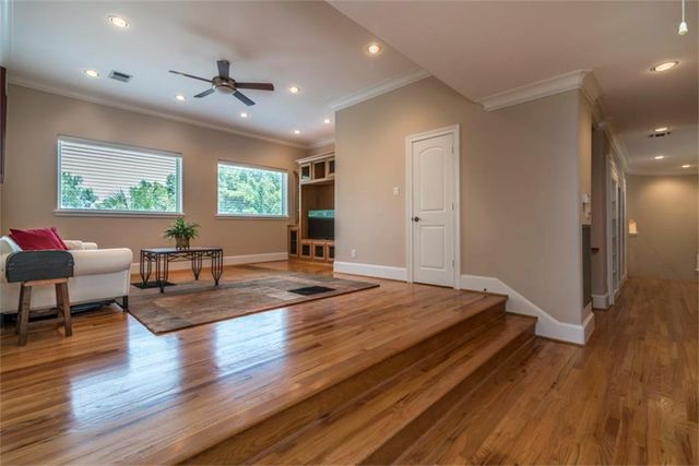 15306 Coastal Oak Court, Houston, TX 77059