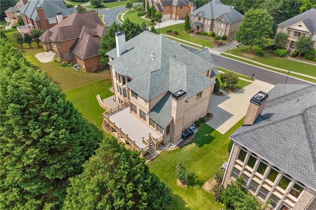 2122 Hunters Green Drive, Lawrenceville, GA 30043