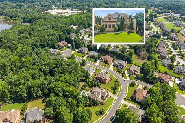 2122 Hunters Green Drive, Lawrenceville, GA 30043