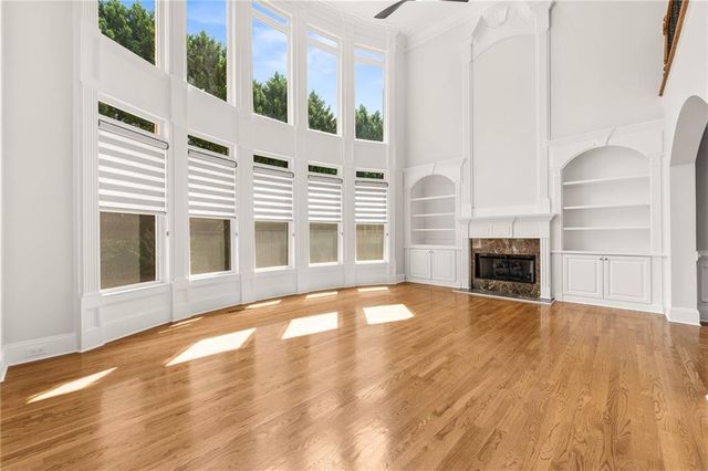 2122 Hunters Green Drive, Lawrenceville, GA 30043