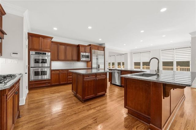 2122 Hunters Green Drive, Lawrenceville, GA 30043