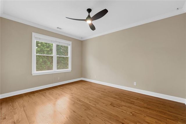 2122 Hunters Green Drive, Lawrenceville, GA 30043