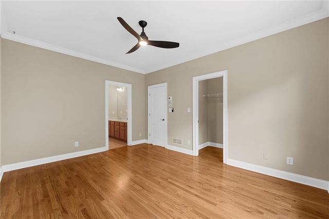 2122 Hunters Green Drive, Lawrenceville, GA 30043