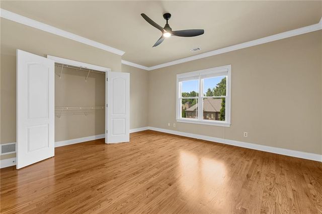 2122 Hunters Green Drive, Lawrenceville, GA 30043