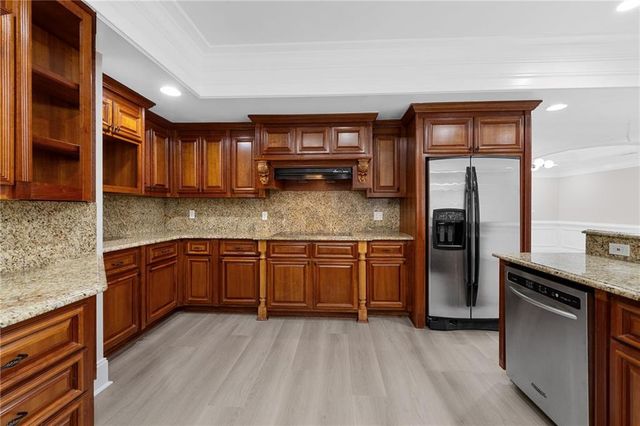2122 Hunters Green Drive, Lawrenceville, GA 30043