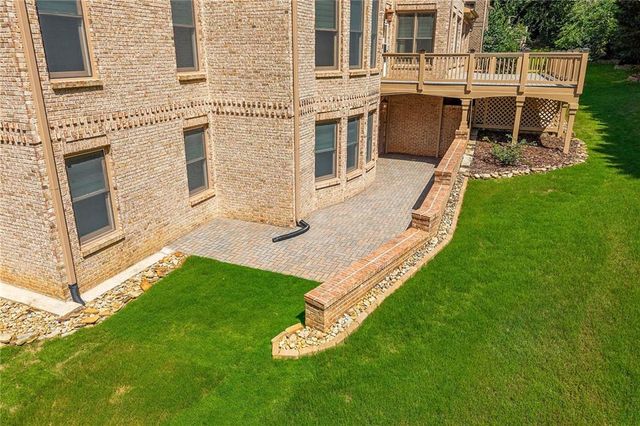2122 Hunters Green Drive, Lawrenceville, GA 30043