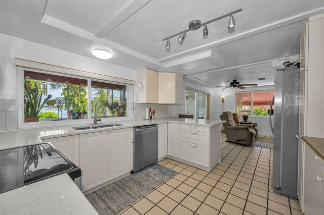 3325 HONEYMOON LANE, Holiday, FL 34691