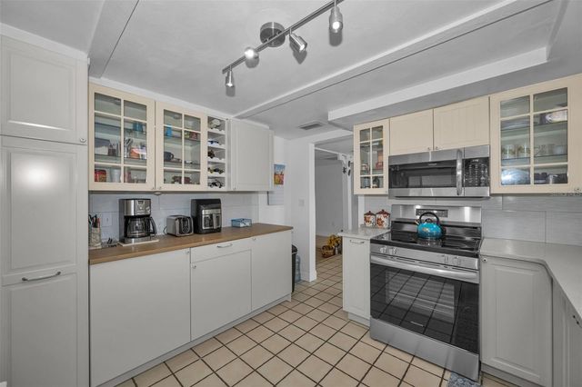 3325 HONEYMOON LANE, Holiday, FL 34691