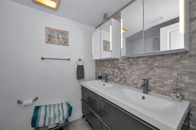 3325 HONEYMOON LANE, Holiday, FL 34691
