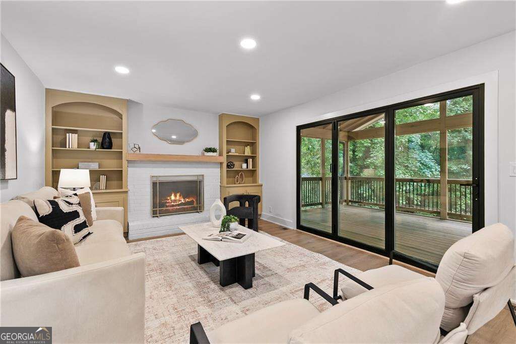 3010 Canton Hills Drive, Marietta, GA 30062 — photo 2