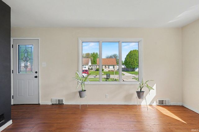 132 Walton Avenue, South Bend, IN 46619