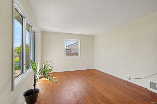 132 Walton Avenue, South Bend, IN 46619