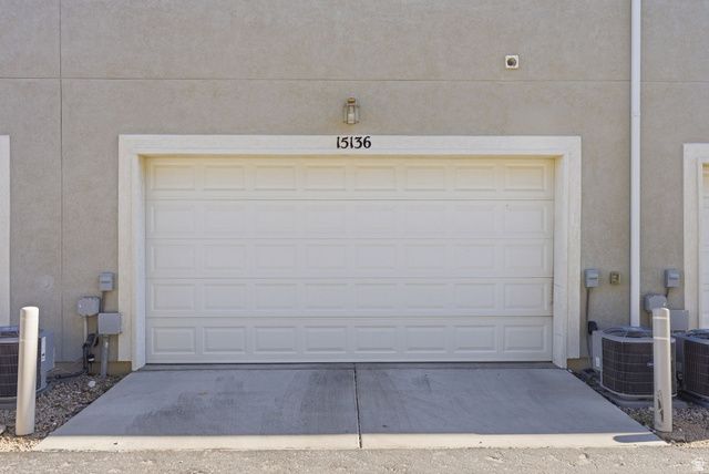 15136 S WILD HORSE WAY, Bluffdale, UT 84065