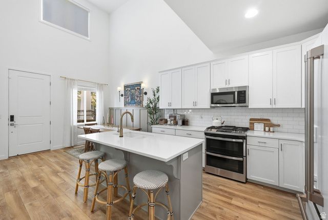 15136 S WILD HORSE WAY, Bluffdale, UT 84065