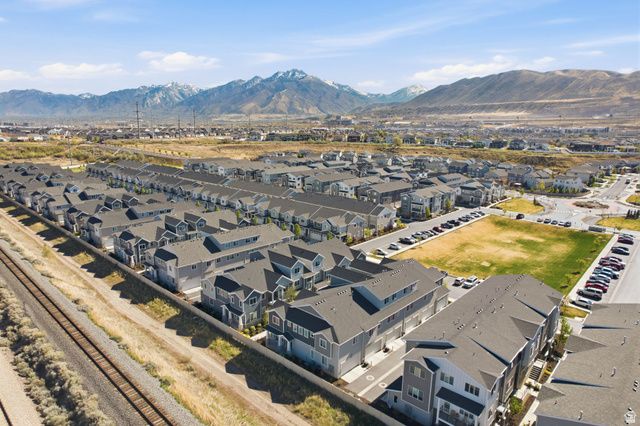 15136 S WILD HORSE WAY, Bluffdale, UT 84065