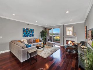 11280 La Maida 401, North Hollywood, CA 91601