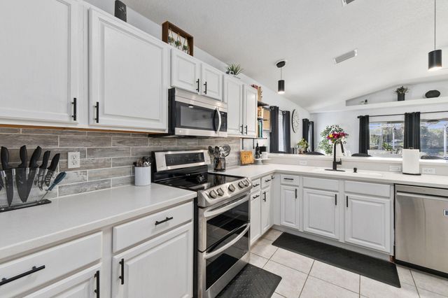 524 SW Cyrilla Trail SW, Port St. Lucie, Port St Lucie, FL 34953