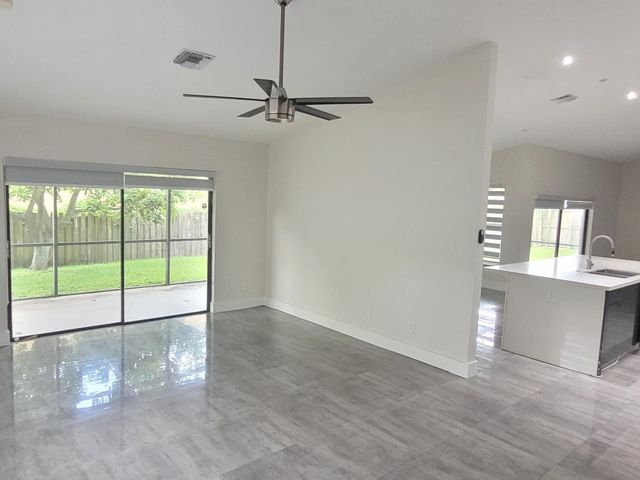 5460 HAWKES BLUFF Avenue, Davie, FL 33331