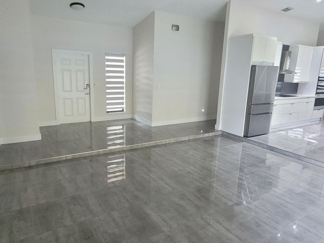 5460 HAWKES BLUFF Avenue, Davie, FL 33331