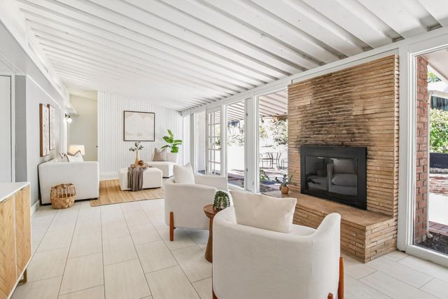 18570 Montpere Way, Saratoga, CA 95070