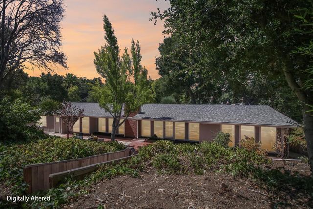 18570 Montpere Way, Saratoga, CA 95070