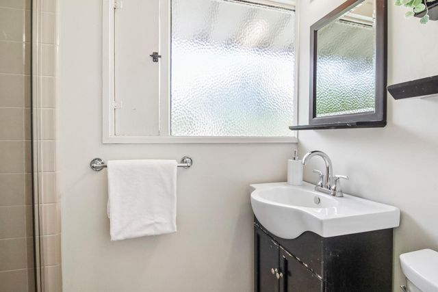 18570 Montpere Way, Saratoga, CA 95070