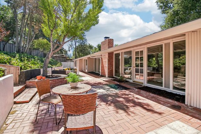 18570 Montpere Way, Saratoga, CA 95070